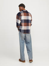 Ladda upp bild till gallerivisning, model_shot-back
