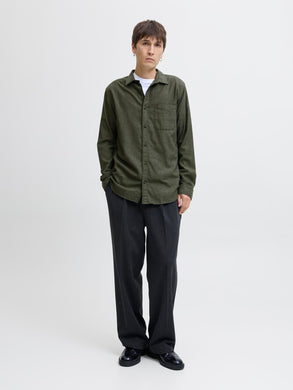 model_shot-front_full