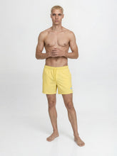 Ladda upp bild till gallerivisning, model_shot-creative
