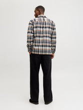 Ladda upp bild till gallerivisning, model_shot-back
