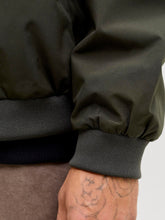 Ladda upp bild till gallerivisning, model_shot-detail
