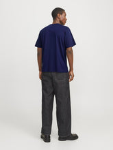 Ladda upp bild till gallerivisning, model_shot-back
