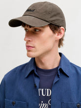 Ladda upp bild till gallerivisning, model_shot-creative
