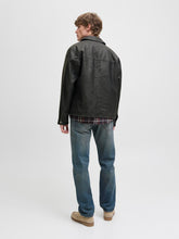 Ladda upp bild till gallerivisning, model_shot-back
