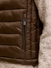 Ladda upp bild till gallerivisning, model_shot-detail
