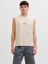 Ladda upp bild till gallerivisning, model_shot-front
