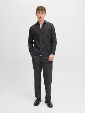 model_shot-front_full