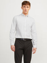 Ladda upp bild till gallerivisning, model_shot-front
