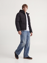 Ladda upp bild till gallerivisning, model_shot-creative
