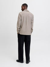 Ladda upp bild till gallerivisning, model_shot-back
