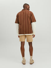 Ladda upp bild till gallerivisning, RDDCAIN Shirts - Cocoa Brown
